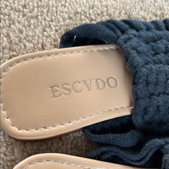 ESCVDO Navy Woven Slide Sandals - Picture 2 of 4